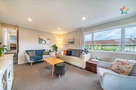 Photo of property in 18 Tarras Grove, Kelson, Lower Hutt, 5010