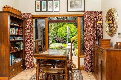 Photo of property in 6 Emily Lane, Greenhithe, Auckland, 0632