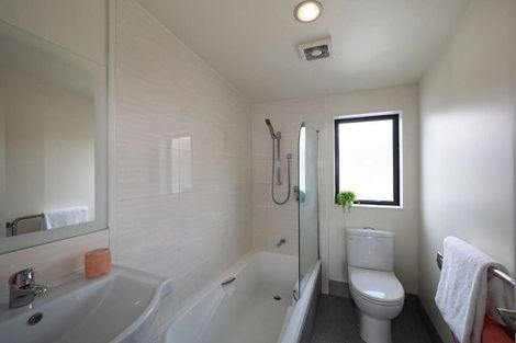 Photo of property in 11 Gordon Place, Newtown, Wellington, 6021