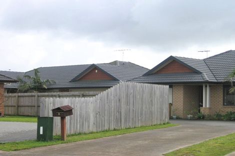 Photo of property in 9 Brosna Place, East Tamaki, Auckland, 2016