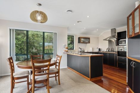 Photo of property in 19 Bayvista Close, Welcome Bay, Tauranga, 3112