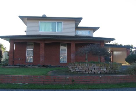 Photo of property in 28 John F Kennedy Drive, Milson, Palmerston North, 4414