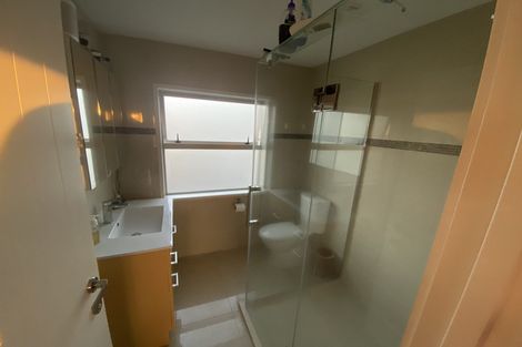 Photo of property in 10 Saltaire Street, Avondale, Auckland, 1026