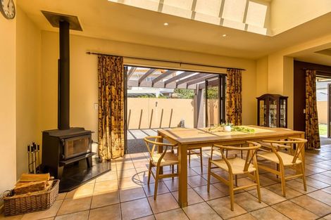 Photo of property in 25a Hetley Crescent, Taradale, Napier, 4112