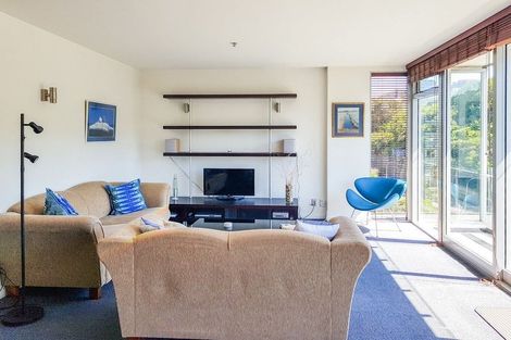 Photo of property in Montreaux Apartments, 5a/164 The Terrace, Wellington Central, Wellington, 6011