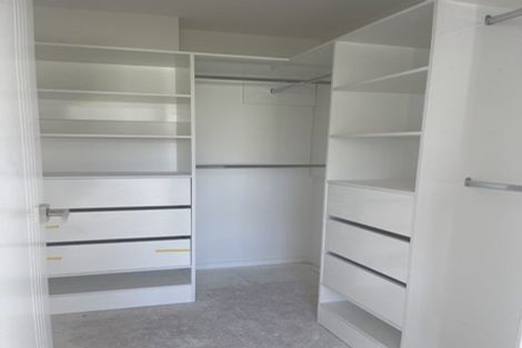 Photo of property in 28a Larne Avenue, Pakuranga Heights, Auckland, 2010