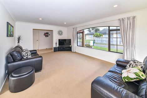 Photo of property in 50 Belfry Place, Wattle Downs, Auckland, 2103