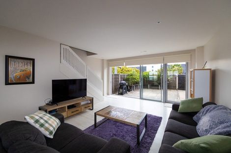 Photo of property in The Terraces, 21/9 Humber Street, Pandora, Napier, 4110