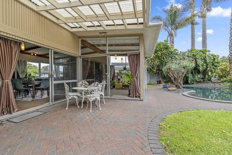 Photo of property in 2 Bushlands Place, Opaheke, Papakura, 2113