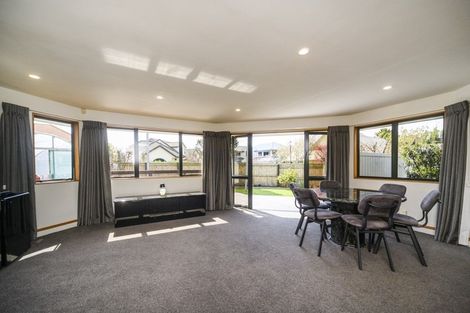 Photo of property in 77 Collingwood Street, Hokowhitu, Palmerston North, 4410