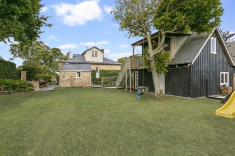 Photo of property in 164 Hinemoa Street, Birkenhead, Auckland, 0626