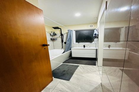 Photo of property in 1 Randwick Crescent, Moera, Lower Hutt, 5010