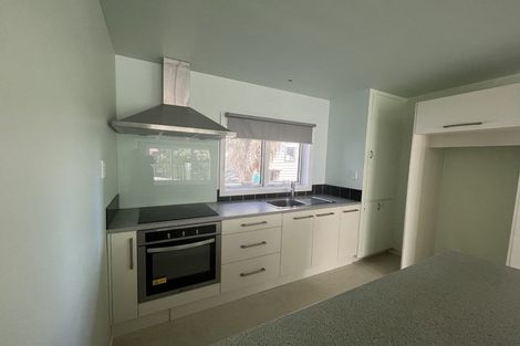 Photo of property in Kingsgate Flats, 10 Austin Street, Mount Victoria, Wellington, 6011