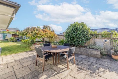 Photo of property in 27 Kinder Street, Acacia Bay, Taupo, 3330