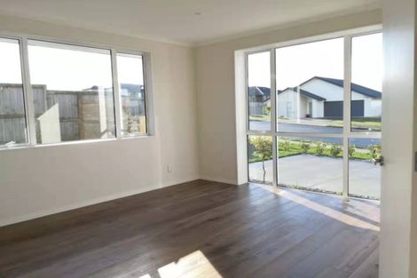 Photo of property in 15 Artists Avenue, Beachlands, Auckland, 2018