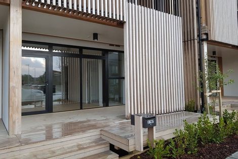 Photo of property in 2/167 Hobsonville Point Road, Hobsonville, Auckland, 0616