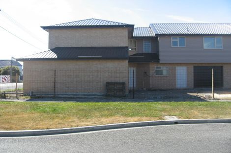 Photo of property in 3 Montrose Street, Sydenham, Christchurch, 8023