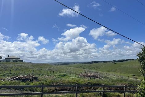 Photo of property in 50 Binns Road, Karioitahi, Waiuku, 2683