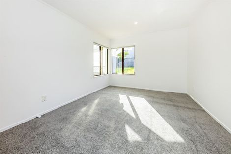Photo of property in 148 Finlayson Avenue, Clendon Park, Auckland, 2103