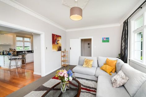 Photo of property in 10 Hardie Street, Hokowhitu, Palmerston North, 4410