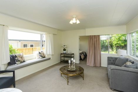Photo of property in 16 Selwyn Road, Havelock North, 4130