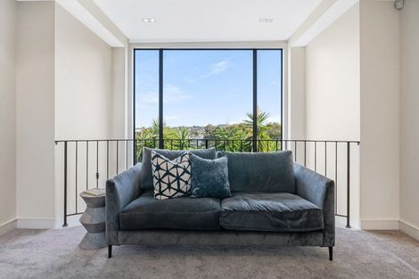 Photo of property in 8a The Rise, Saint Heliers, Auckland, 1071