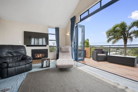 Photo of property in 6a Mizpah Road, Torbay, Auckland, 0630