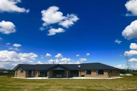 Photo of property in 3 Clover Close, Matangi, Hamilton, 3283