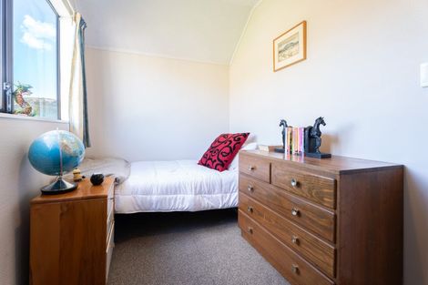 Photo of property in 1 Atwood Grove, Churton Park, Wellington, 6037