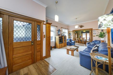 Photo of property in 9 Oxford Street, Hokowhitu, Palmerston North, 4410