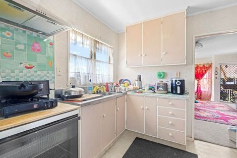 Photo of property in 1/80 Rangitoto Road, Papatoetoe, Auckland, 2025