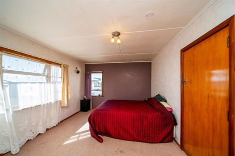 Photo of property in 58 Egmont Street, Hawera, 4610