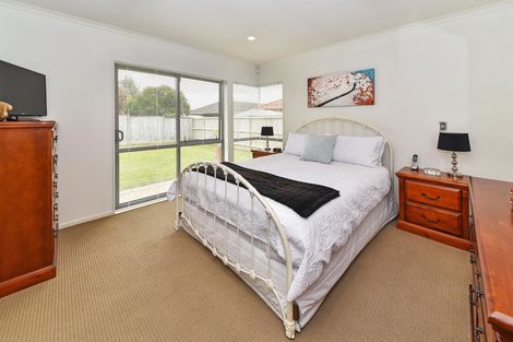 Photo of property in 50 Belfry Place, Wattle Downs, Auckland, 2103