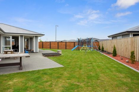 Photo of property in 35 Koura Drive, Rangiora, 7400