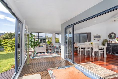 Photo of property in 18 Ringwood Place, Whitianga, 3510