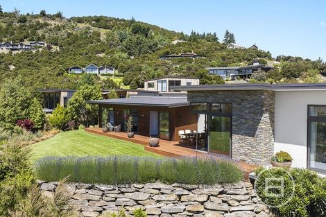 Photo of property in 12 Highfield Ridge, Wanaka, 9305