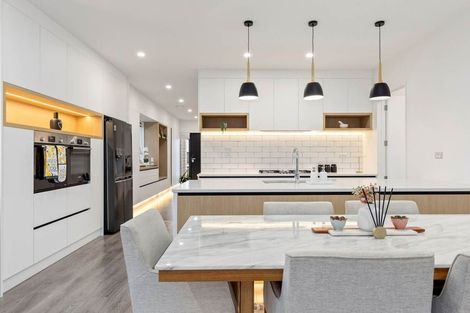 Photo of property in 4 Puruatanga Drive, Flat Bush, Auckland, 2019