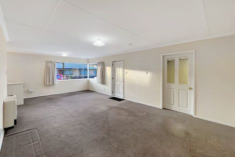 Photo of property in 4 Edgecombe Court, Roslyn, Palmerston North, 4414
