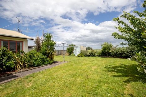 Photo of property in 50 Darlington Street, Ngatea, 3503