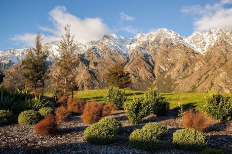 Photo of property in 25 Hackett Road, Jacks Point, Queenstown, 9371