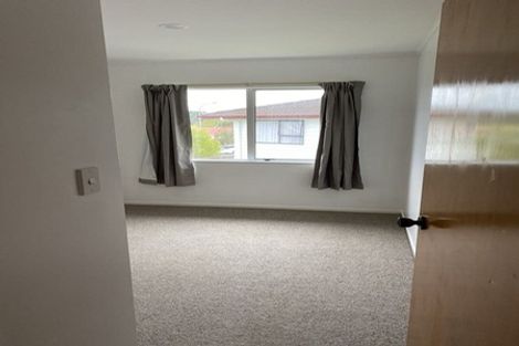 Photo of property in 158 Aviemore Drive, Highland Park, Auckland, 2010