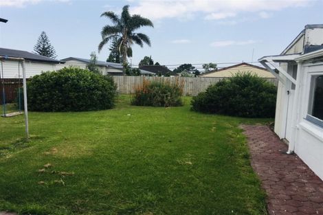 Photo of property in 67 Archibald Road, Kelston, Auckland, 0602