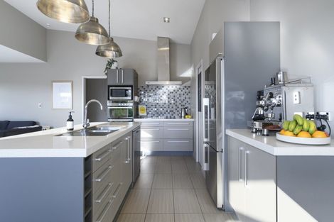 Photo of property in 132 Rowesdale Drive, Ohauiti, Tauranga, 3112