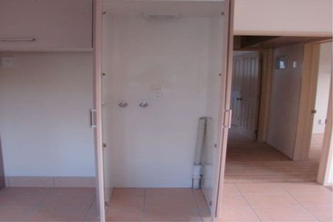 Photo of property in 3a Gretel Place, Hillcrest, Auckland, 0627