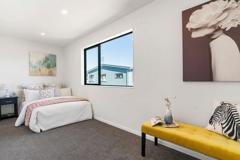 Photo of property in 52a Border Road, Henderson, Auckland, 0612