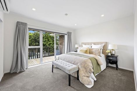 Photo of property in 16 Andrea Place, Sunnyhills, Auckland, 2010