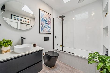 Photo of property in 77 Ward Street, Wallaceville, Upper Hutt, 5018