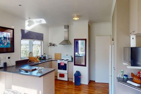 Photo of property in 14 Fairfield Road, Levin, 5510