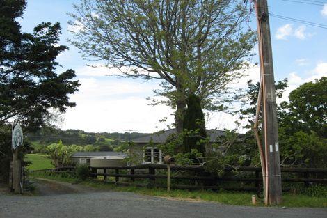 Photo of property in 98a Matua Road, Huapai, Kumeu, 0810
