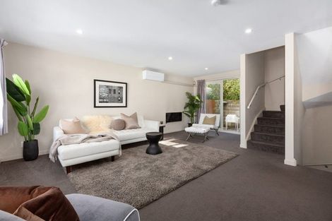 Photo of property in 30/31 Princess Terrace, Newtown, Wellington, 6021